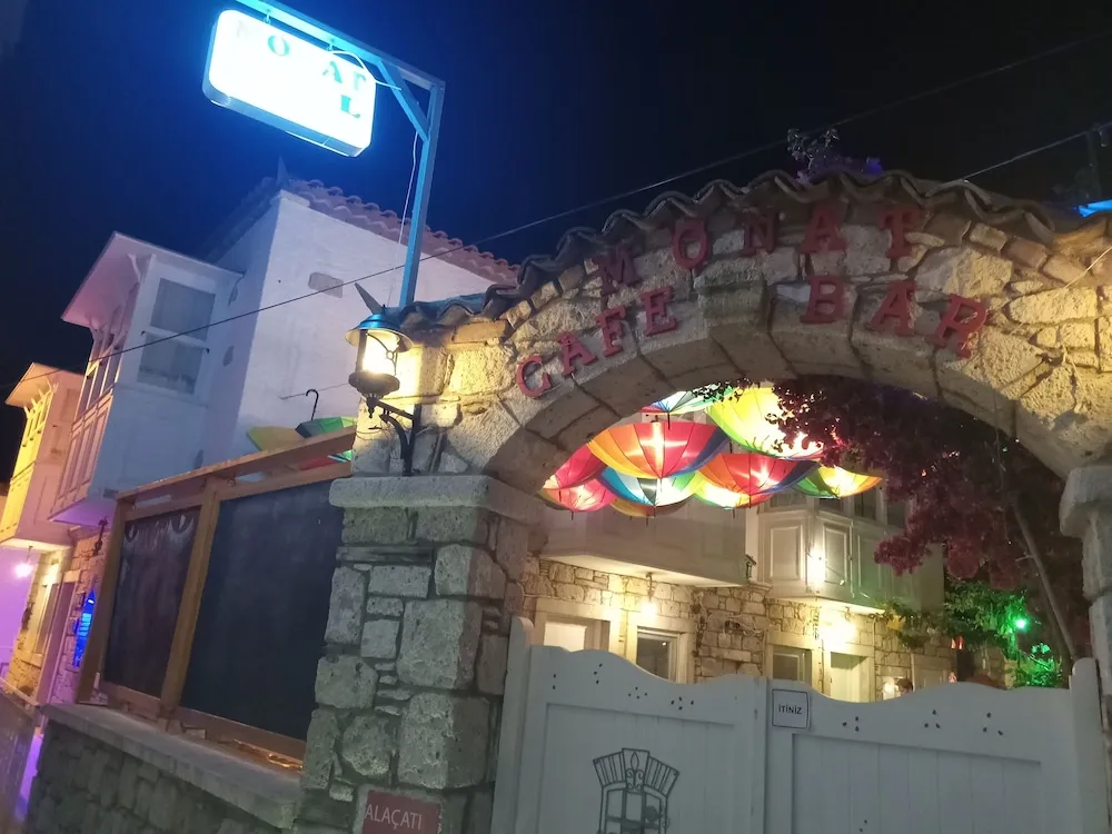 Deluxe Tek Büyük Yataklı Oda, 1 Yatak Odası, Sigara İçilmez (Bay Window)