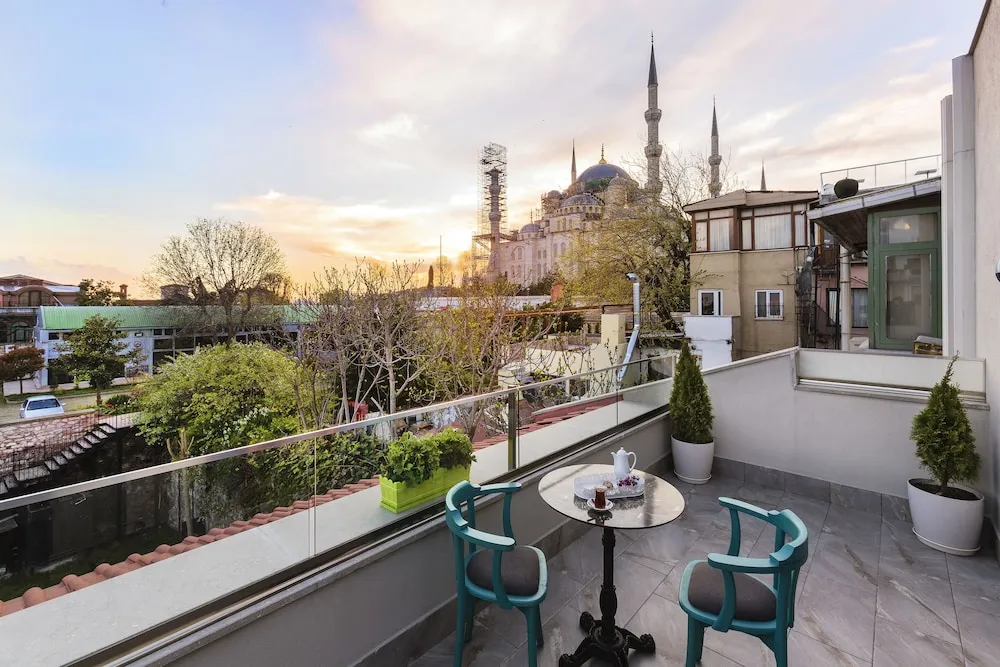 Junior Süit, 1 En Büyük (King) Boy Yatak, Balkon, Deniz Manzaralı