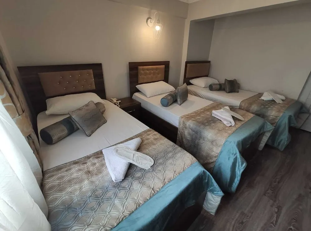 Deluxe Üç Kişilik Oda