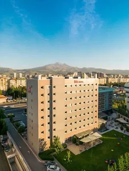 İbis Hotel