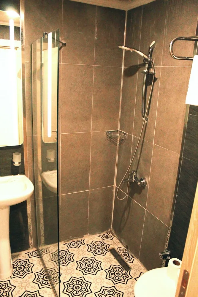 Standard Dört Kişilik Oda