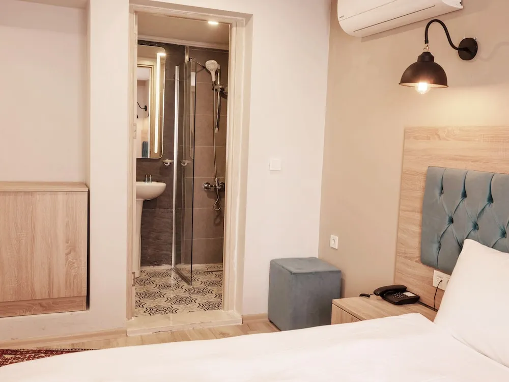 Standard Tek Büyük Yataklı Oda, Şehir Manzaralı