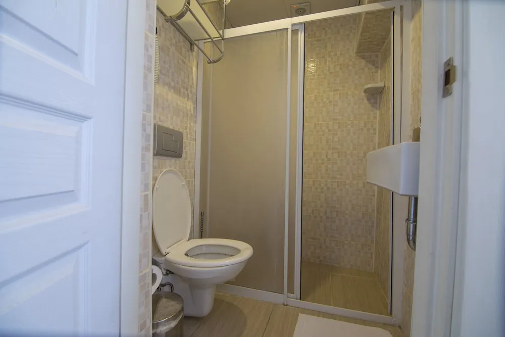 Standard Üç Kişilik Oda