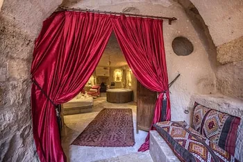 Eagle Cave Inn