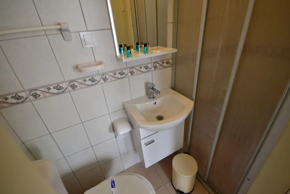 Standard Üç Kişilik Oda