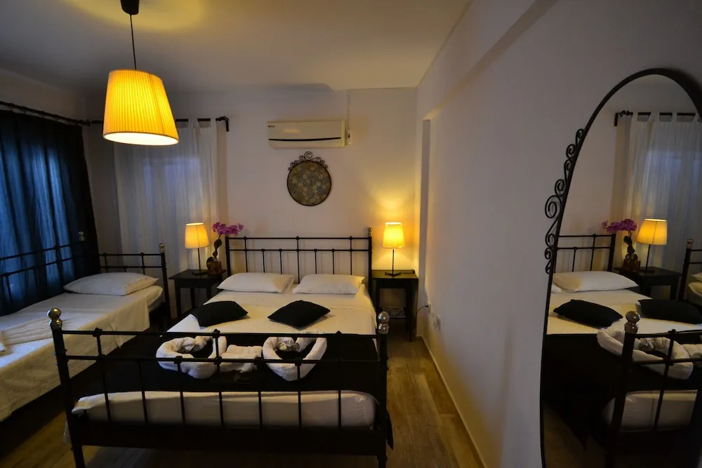 Standard Üç Kişilik Oda