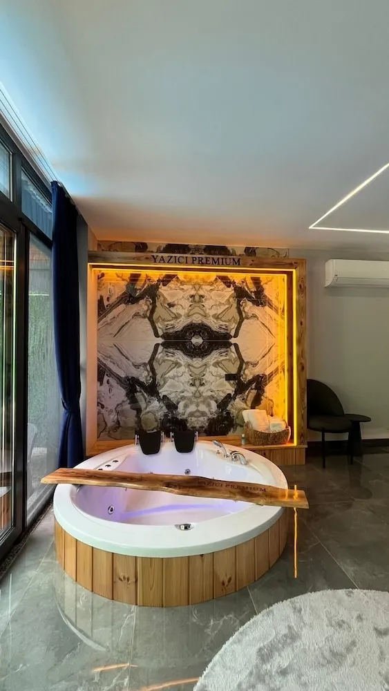 Premium Villa, 1 King Bed, Private Pool 2