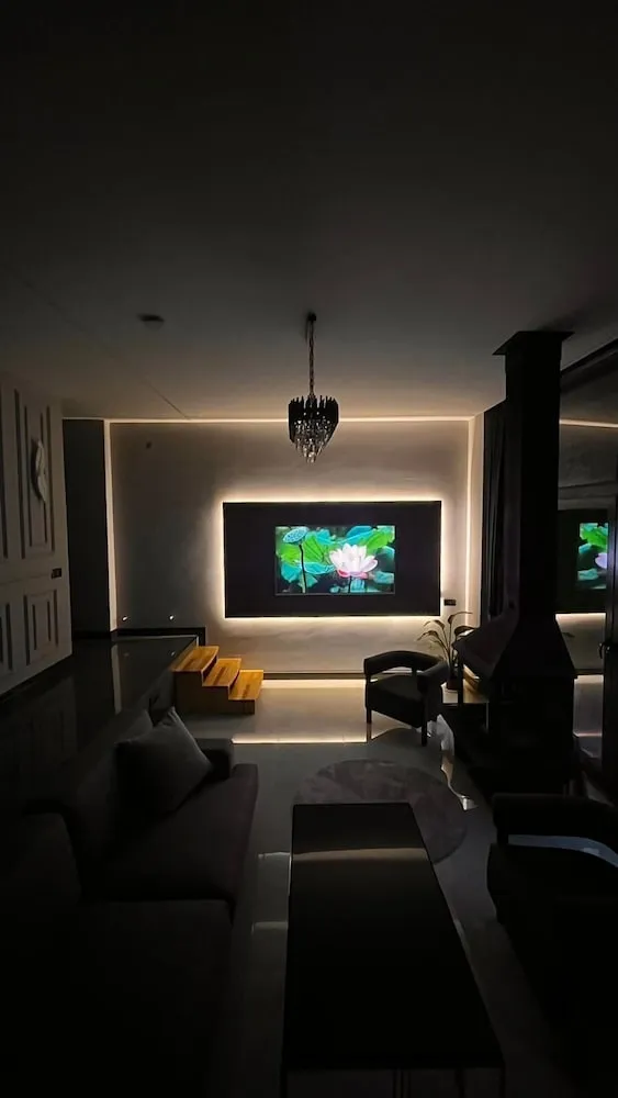 Premium Villa, 1 King Bed, Private Pool 2