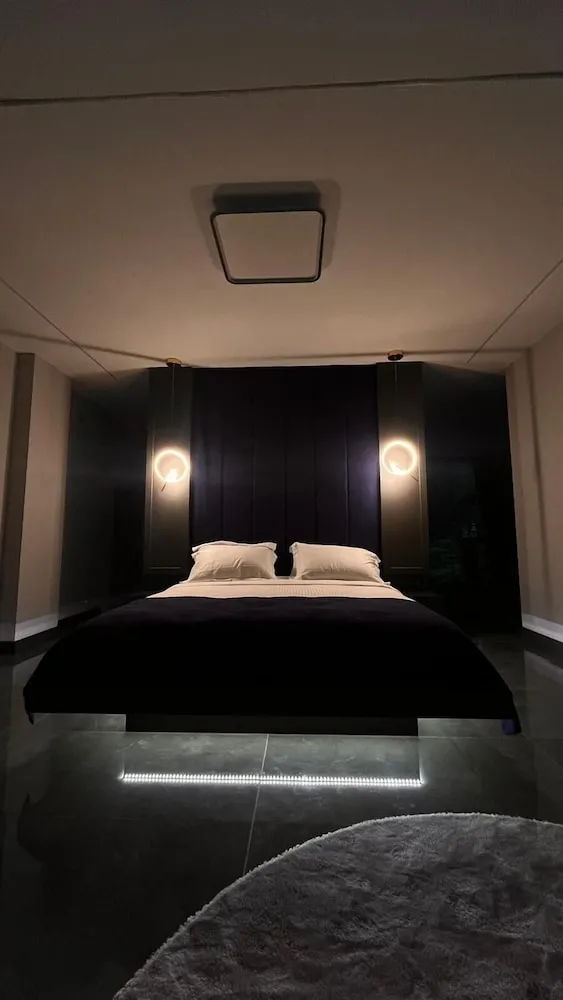 Premium Villa, 1 King Bed, Private Pool 1