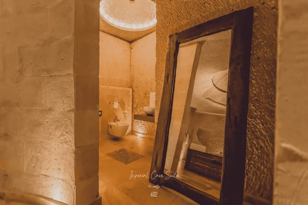 Imperial Cave Suite