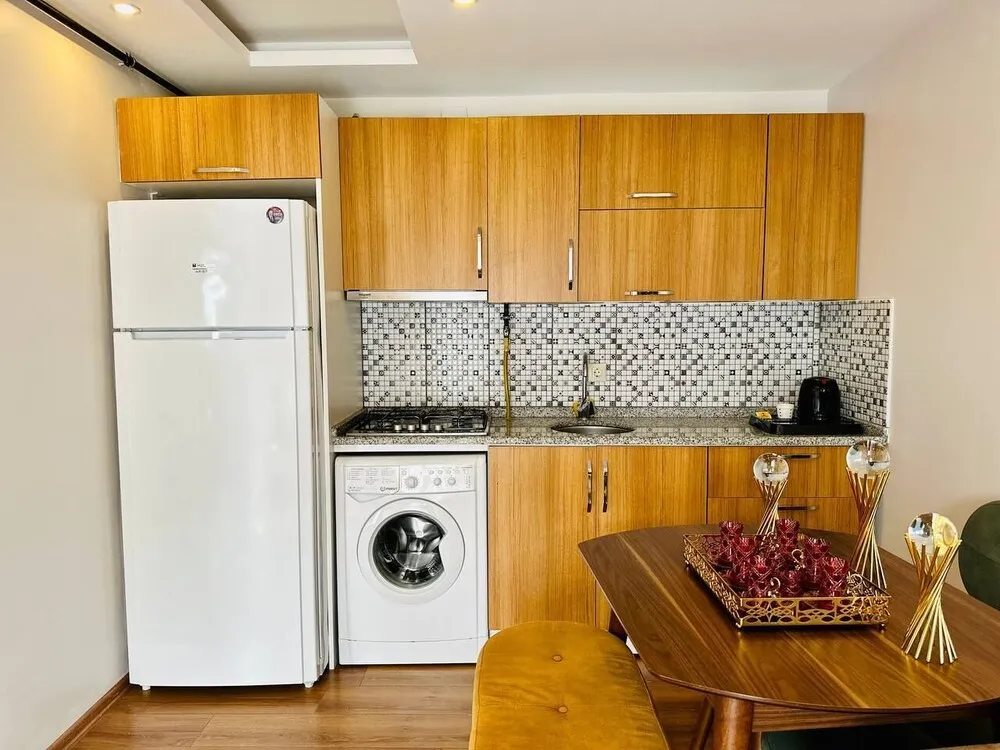 City Süit, 1 En Büyük (King) Boy Yatak ve Çekyat, Balkon, Kısmi Deniz Manzaralı