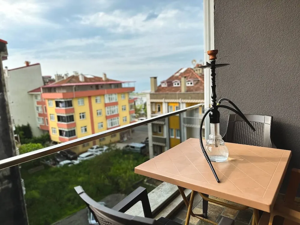 City Süit, 1 En Büyük (King) Boy Yatak ve Çekyat, Balkon, Kısmi Deniz Manzaralı