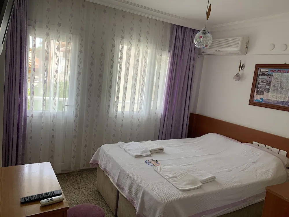 Standard Tek Büyük veya İki Ayrı Yataklı Oda