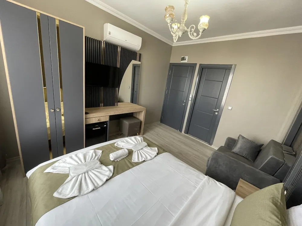 Deluxe Tek Büyük Yataklı Oda