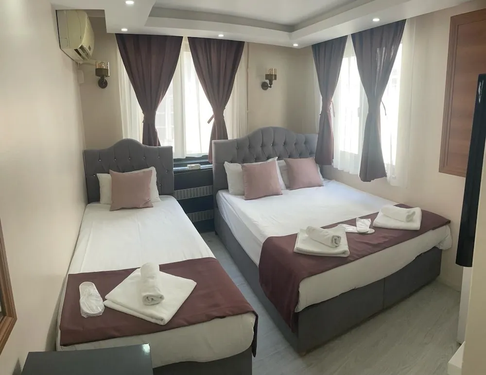 Standard Üç Kişilik Oda