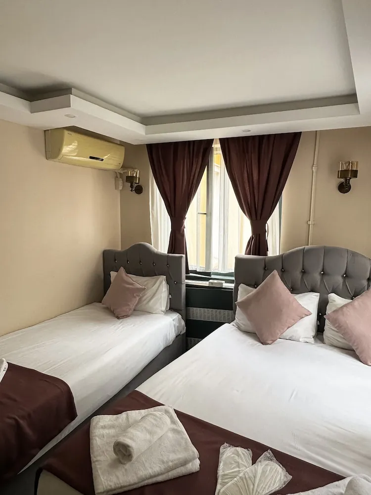 Standard Üç Kişilik Oda