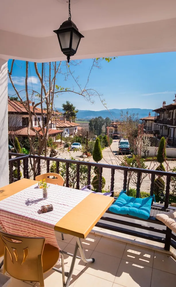 Stüdyo, Kısmi Deniz Manzaralı