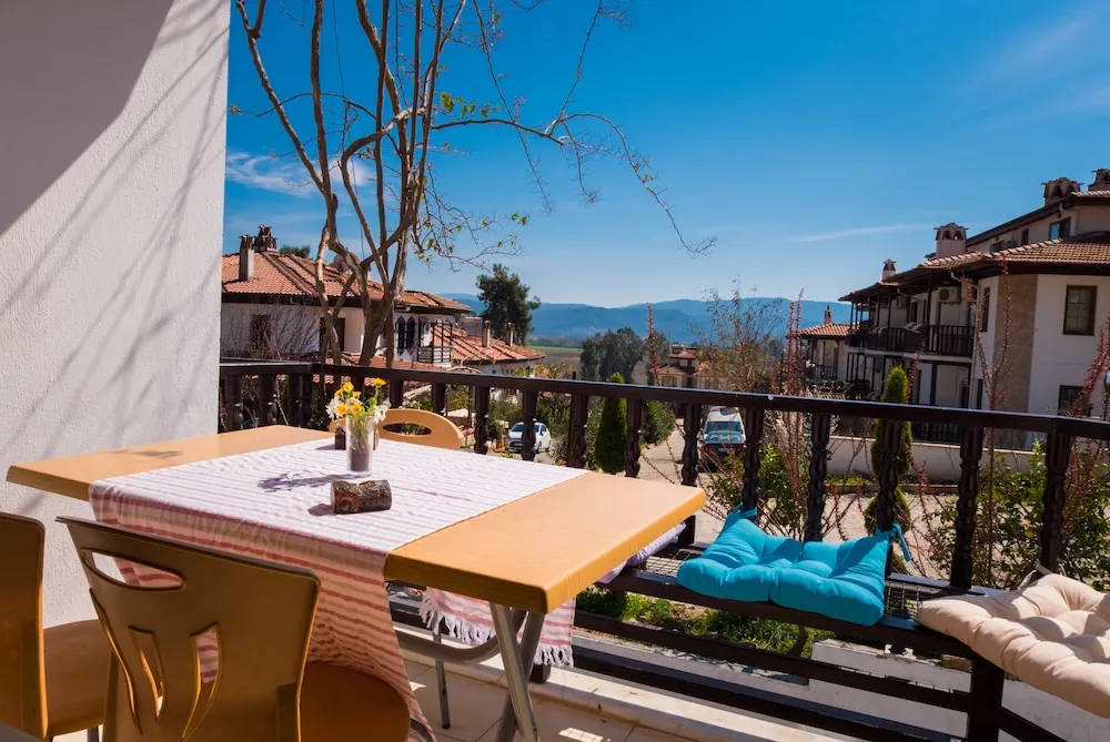 Stüdyo, Dağ Manzaralı