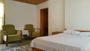 Esralina Pansiyon