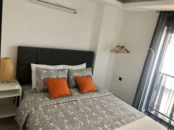 ONLY ONE Suites&Residence