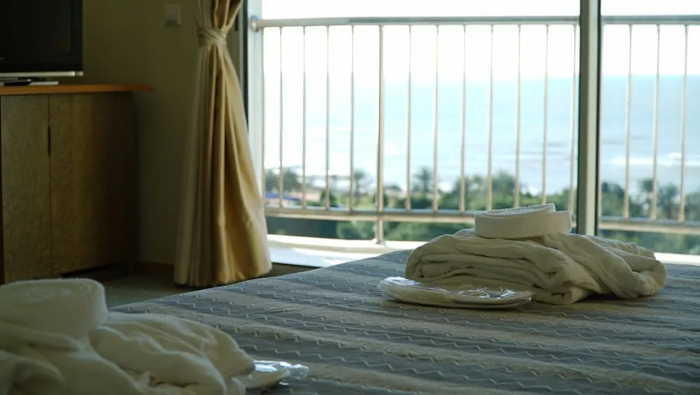 Grand Oda, Deniz Manzaralı