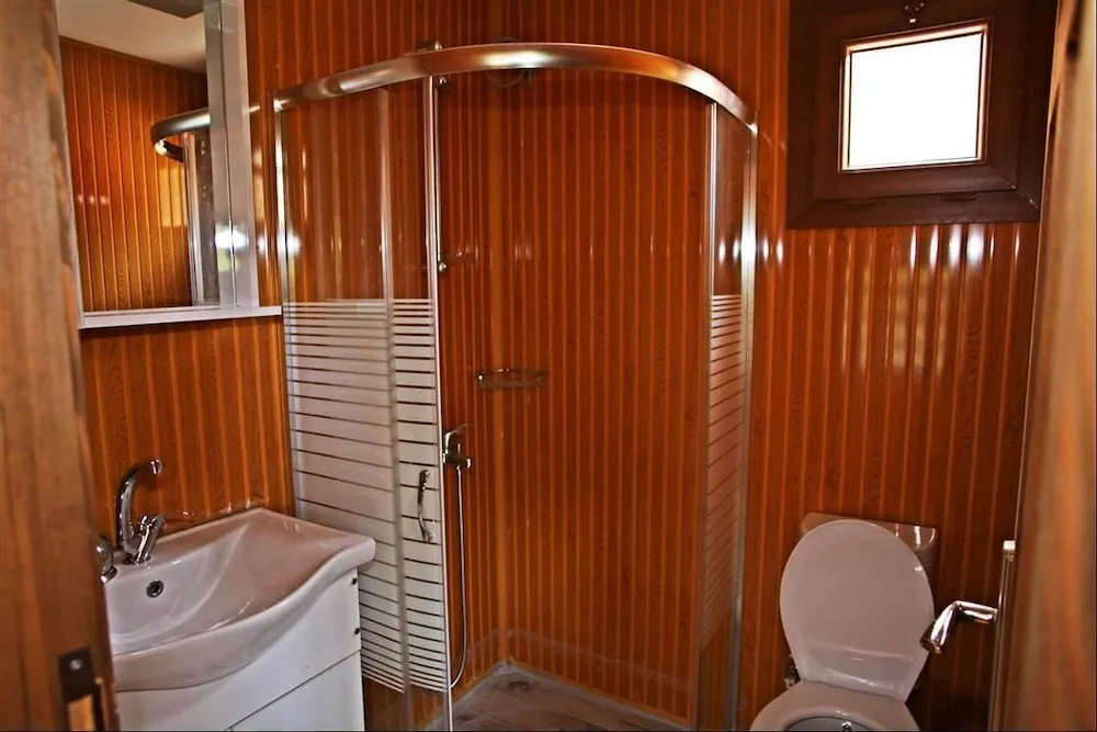 Bungalov, 1 Çift Kişilik Yatak