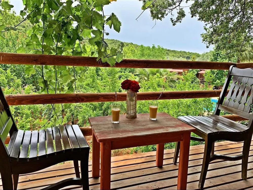 Bungalov, 1 Çift Kişilik Yatak
