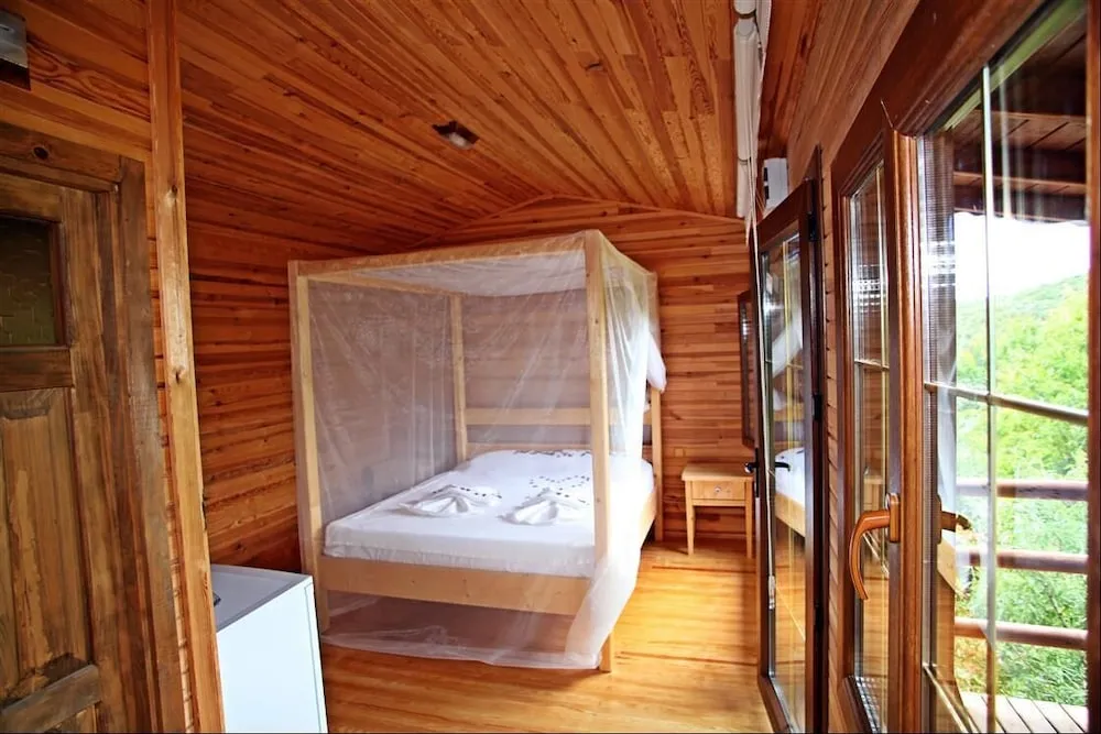 Bungalov, 1 Çift Kişilik Yatak