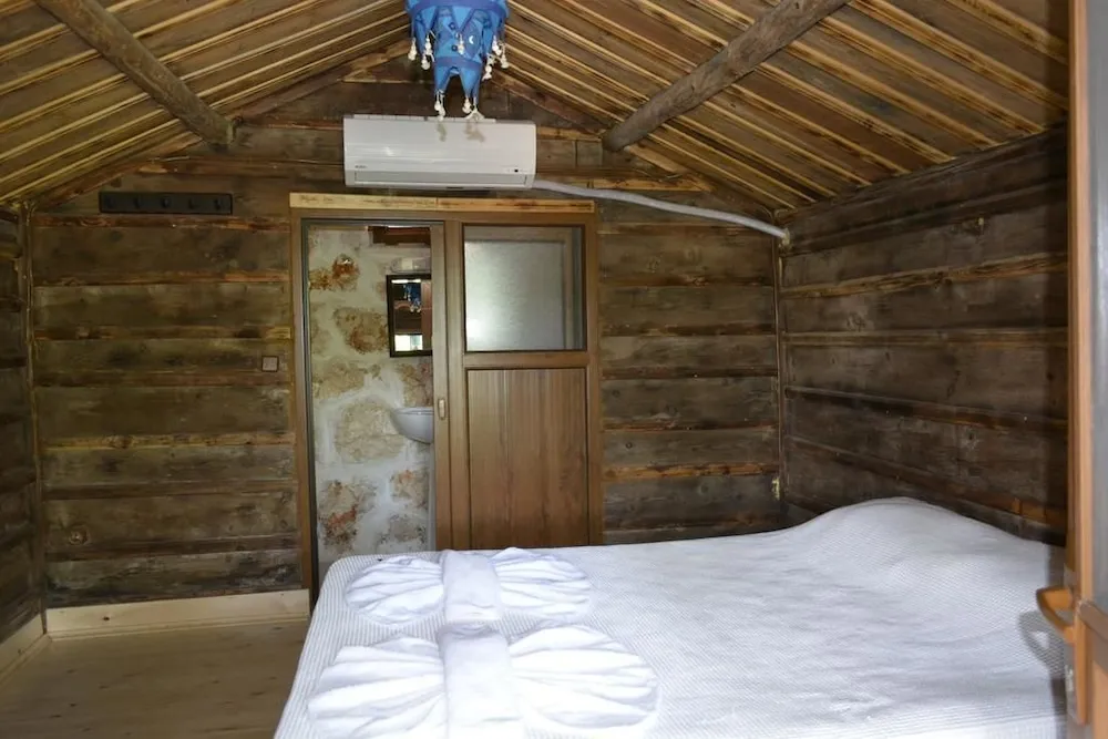 Bungalov, 1 Çift Kişilik Yatak