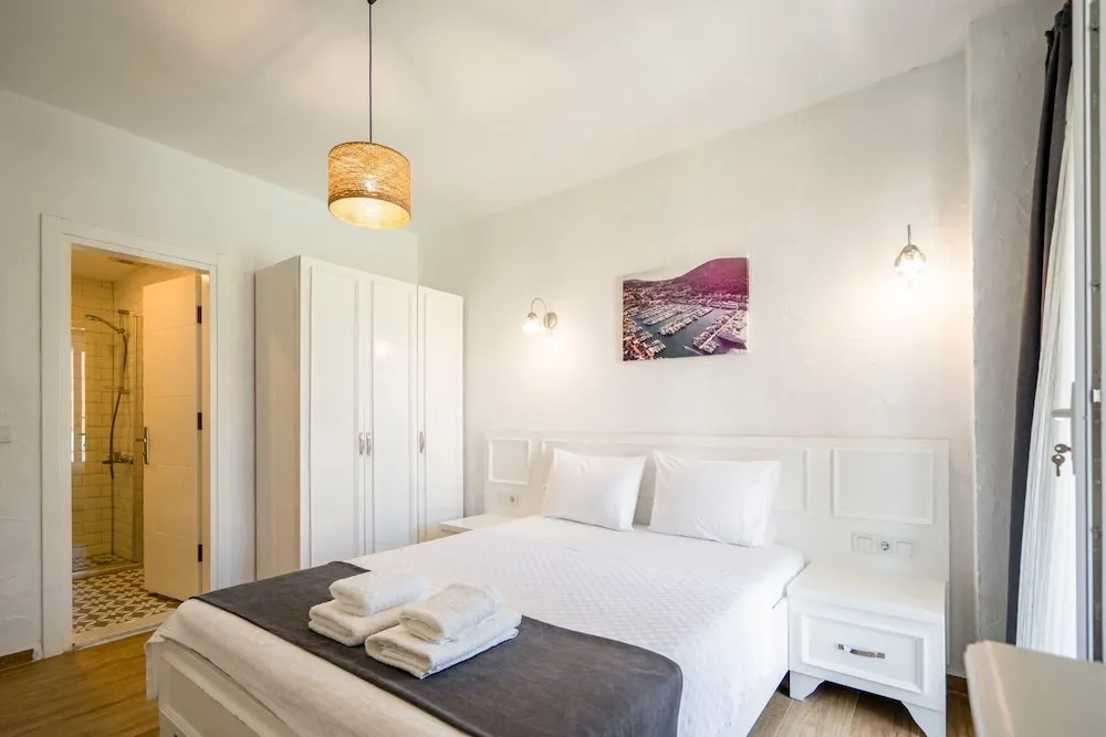 Deluxe Üç Kişilik Oda