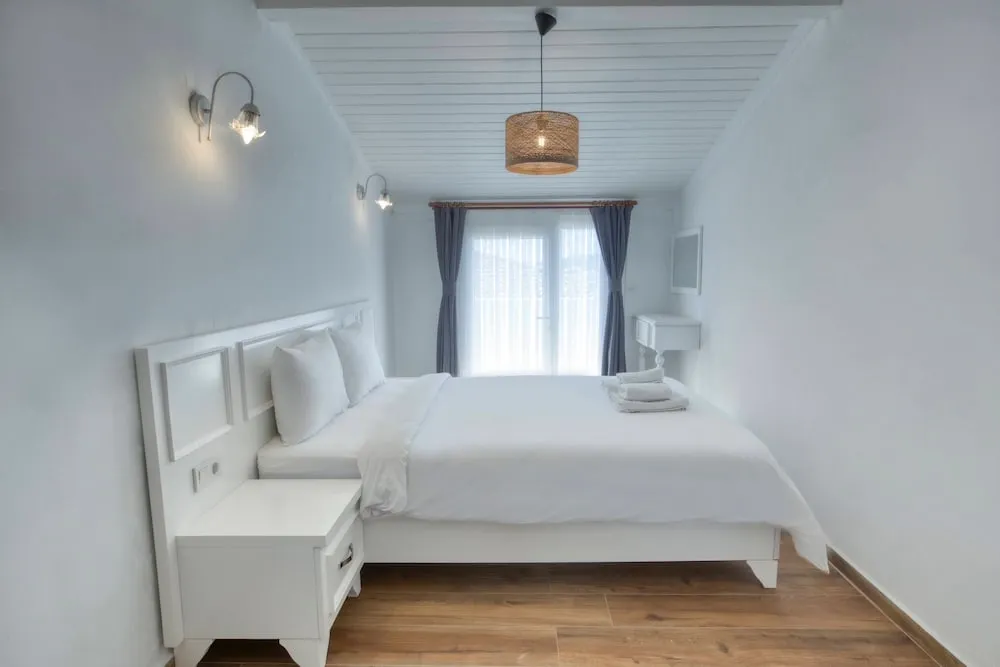 Deluxe Dört Kişilik Oda