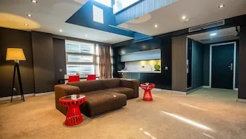 Vernazza Suites
