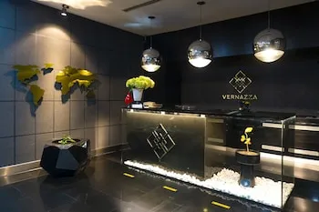 Vernazza Suites