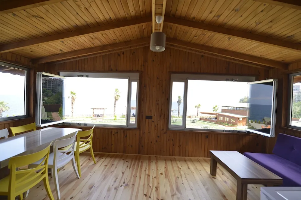 Business Bungalov, Plaj Manzaralı