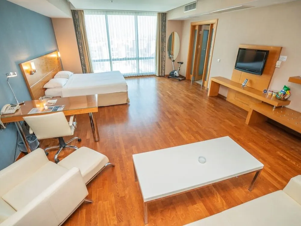 B Plus Suite