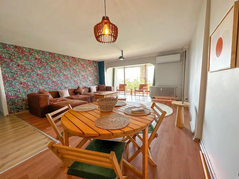 Deluxe Apart Daire, Deniz Manzaralı
