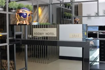 The Roomy Hotel