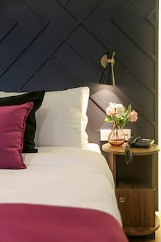 The Roomy Hotel