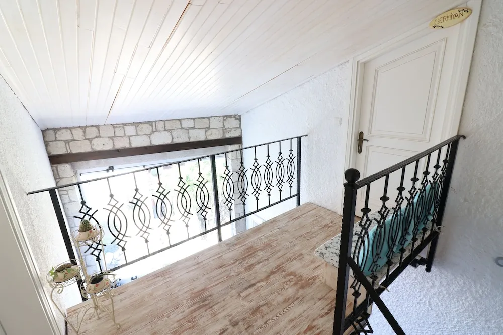 Standard Üç Kişilik Oda