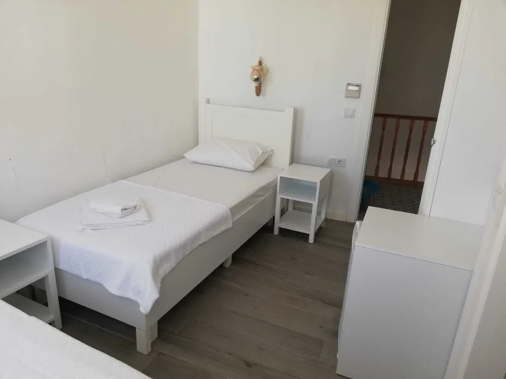 İki Ayrı Yataklı Oda, 2 Tek Kişilik Yatak