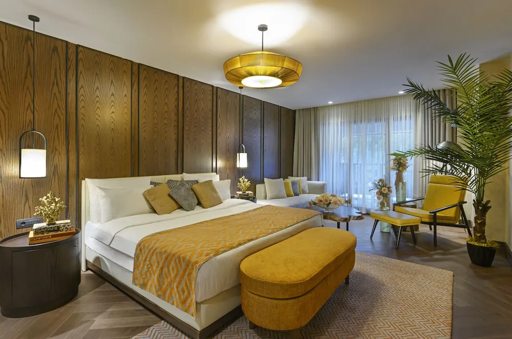 Kral Suite, Büyük Yataklı, Orman Manzaralı