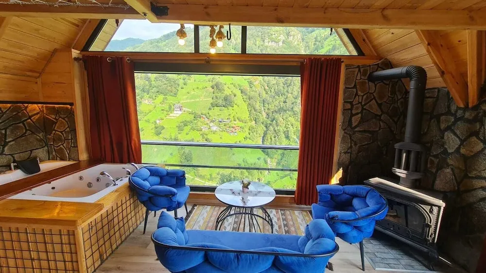 Deluxe Dağ Evi, Nehir Manzaralı