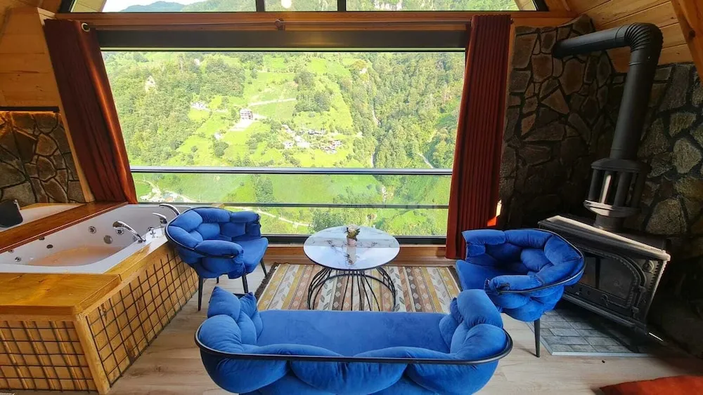 Deluxe Dağ Evi, Nehir Manzaralı