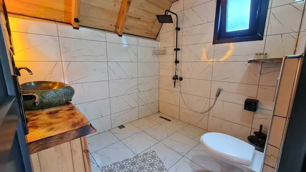 Deluxe Dağ Evi, Nehir Manzaralı