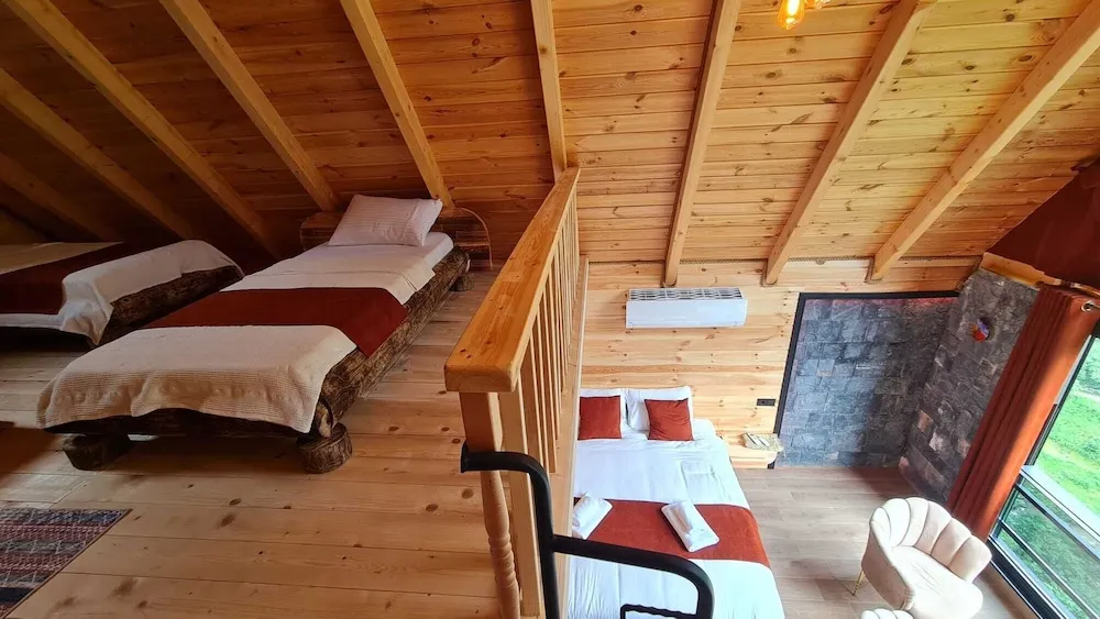 Luxury Dağ Evi, Nehir Manzaralı