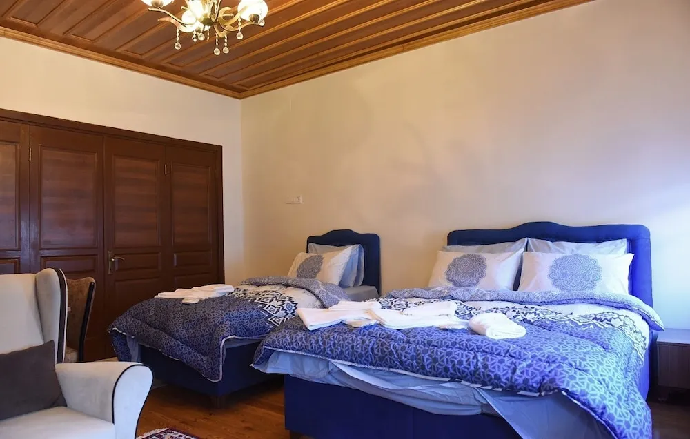 Standard Üç Kişilik Oda, Şehir Manzaralı