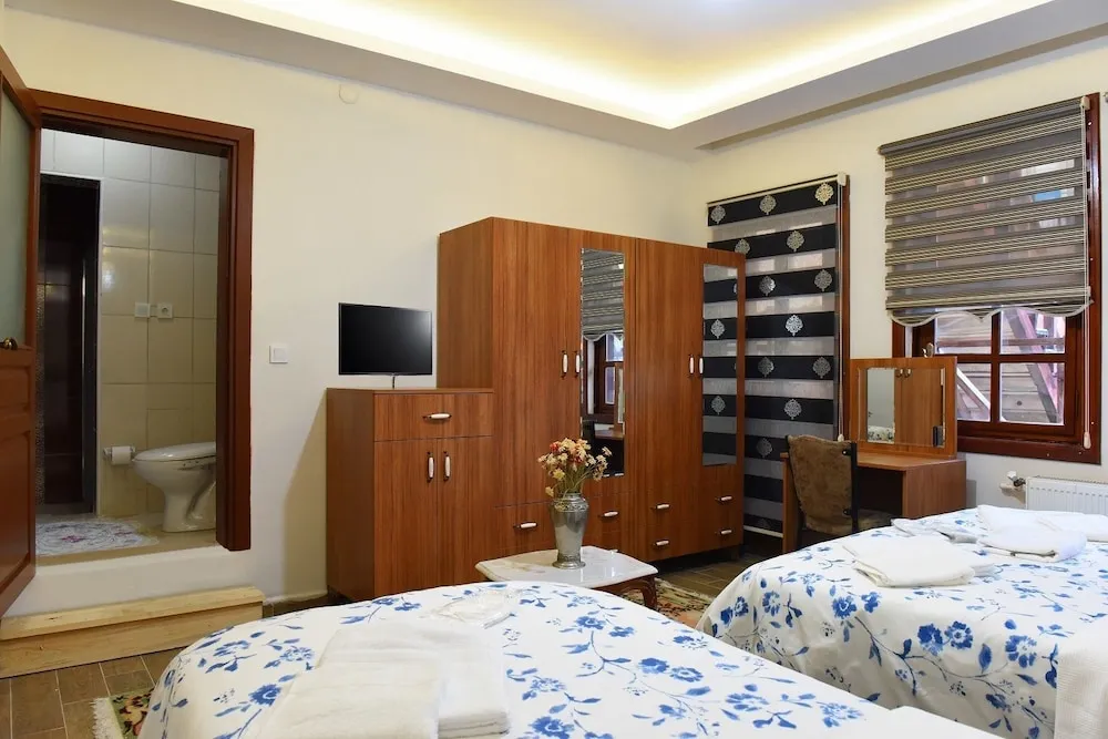 Standard Üç Kişilik Oda, Şehir Manzaralı