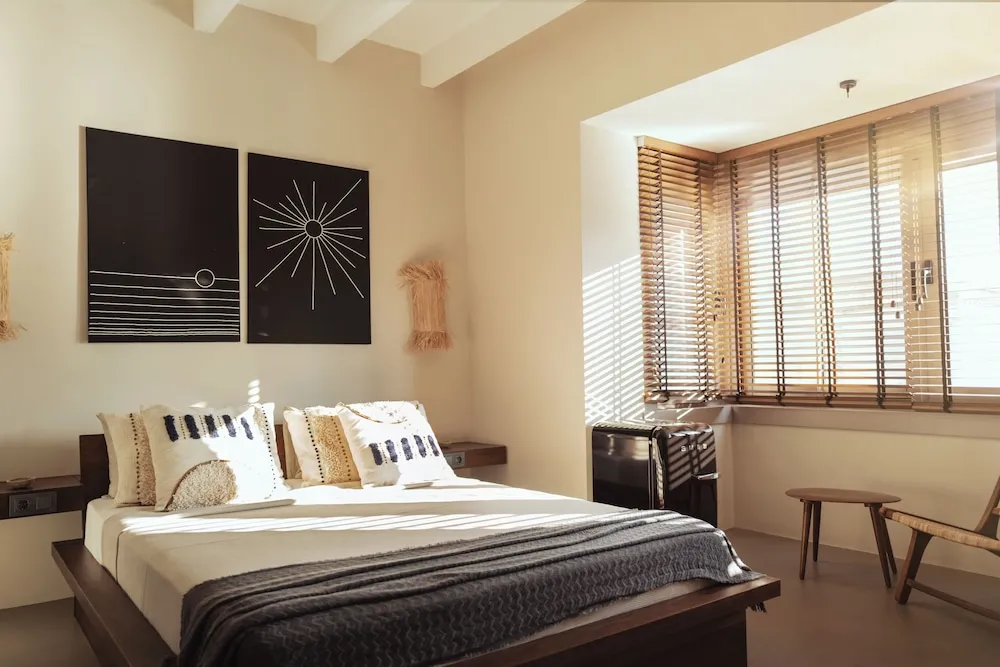 DELUXE DOUBLE TURKISH COVERED BALCONY ROOM