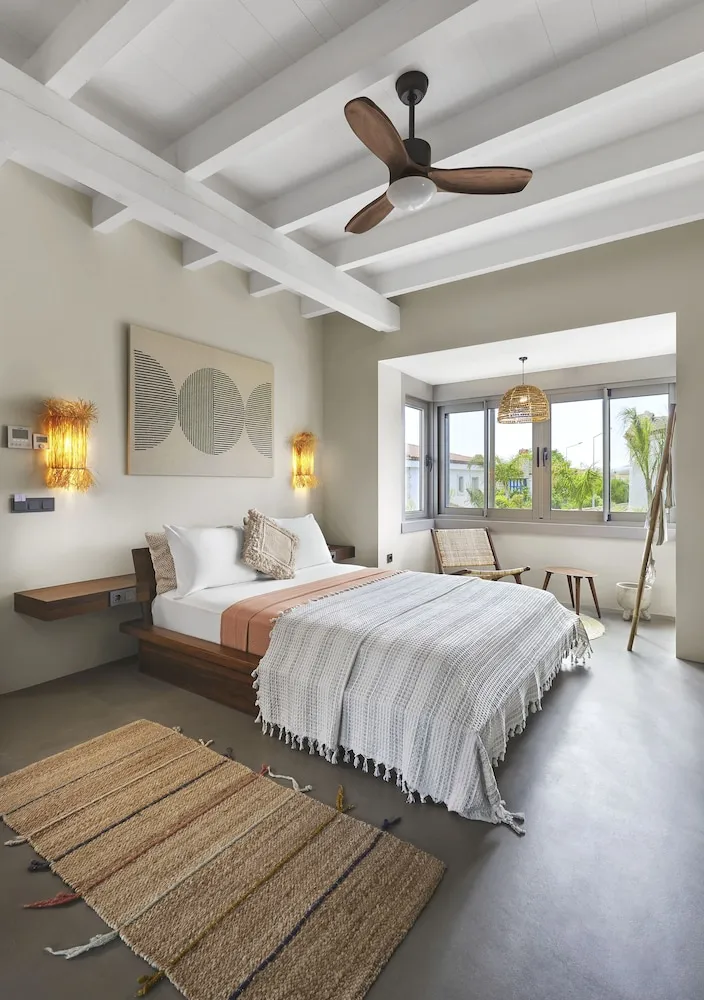 DELUXE DOUBLE TURKISH COVERED BALCONY ROOM