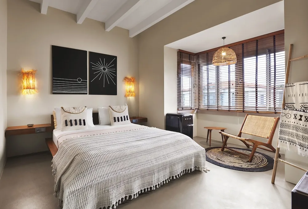DELUXE DOUBLE TURKISH COVERED BALCONY ROOM